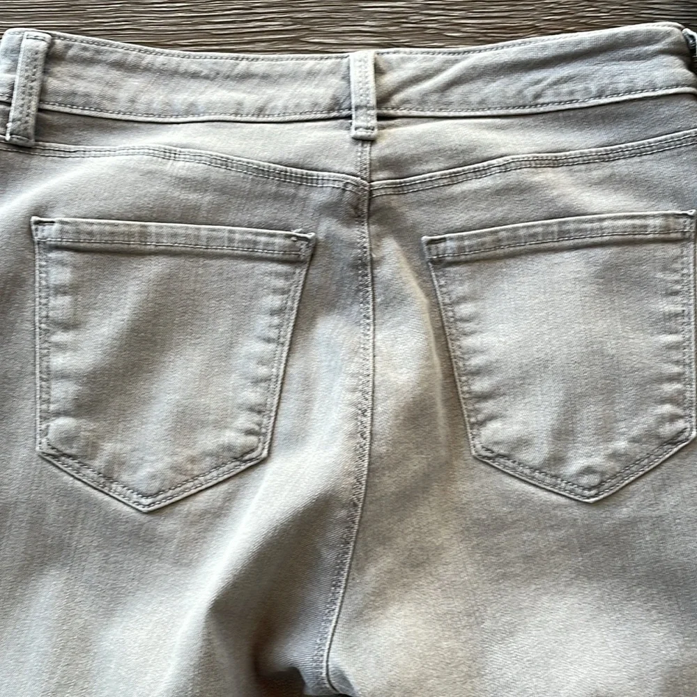 Charter Club Jeans Women’s Size 4P Lexington Straight Light Gray Denim - Picture 6 of 14
